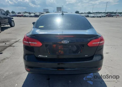 2018 Ford Focus Se z USA, uszkodzony, nr VIN 1FADP3F21JL265636